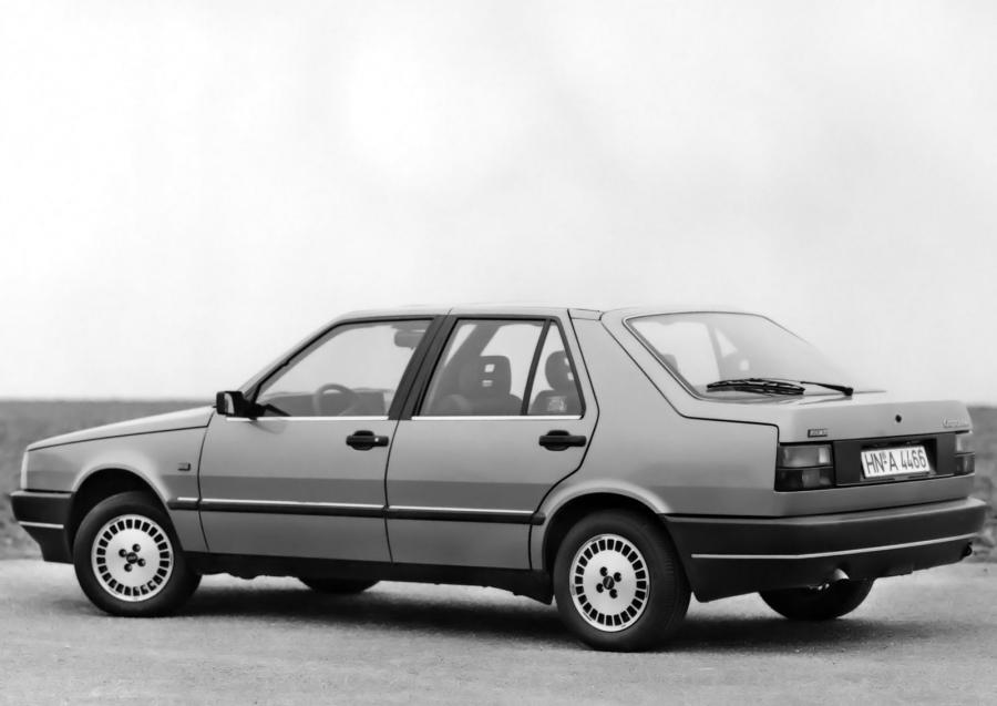  Fiat Croma 1985 года  (фото 3 из 19)